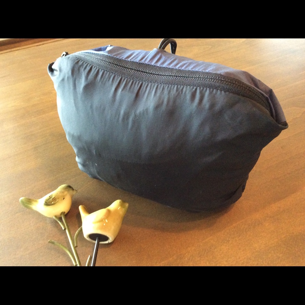 REI Black and Purple Anorak Sz S - Picture 3 of 16